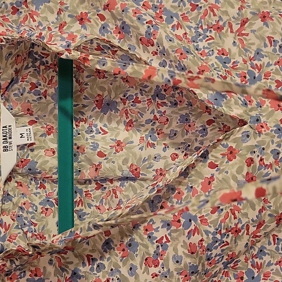 187 NWT Steve Madden Blouse - Picture 3 of 9